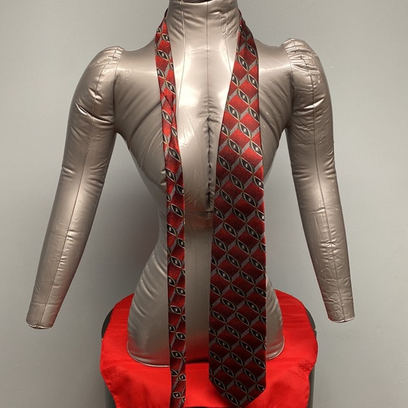Salvatore Gregorio Tie - Picture 2 of 4